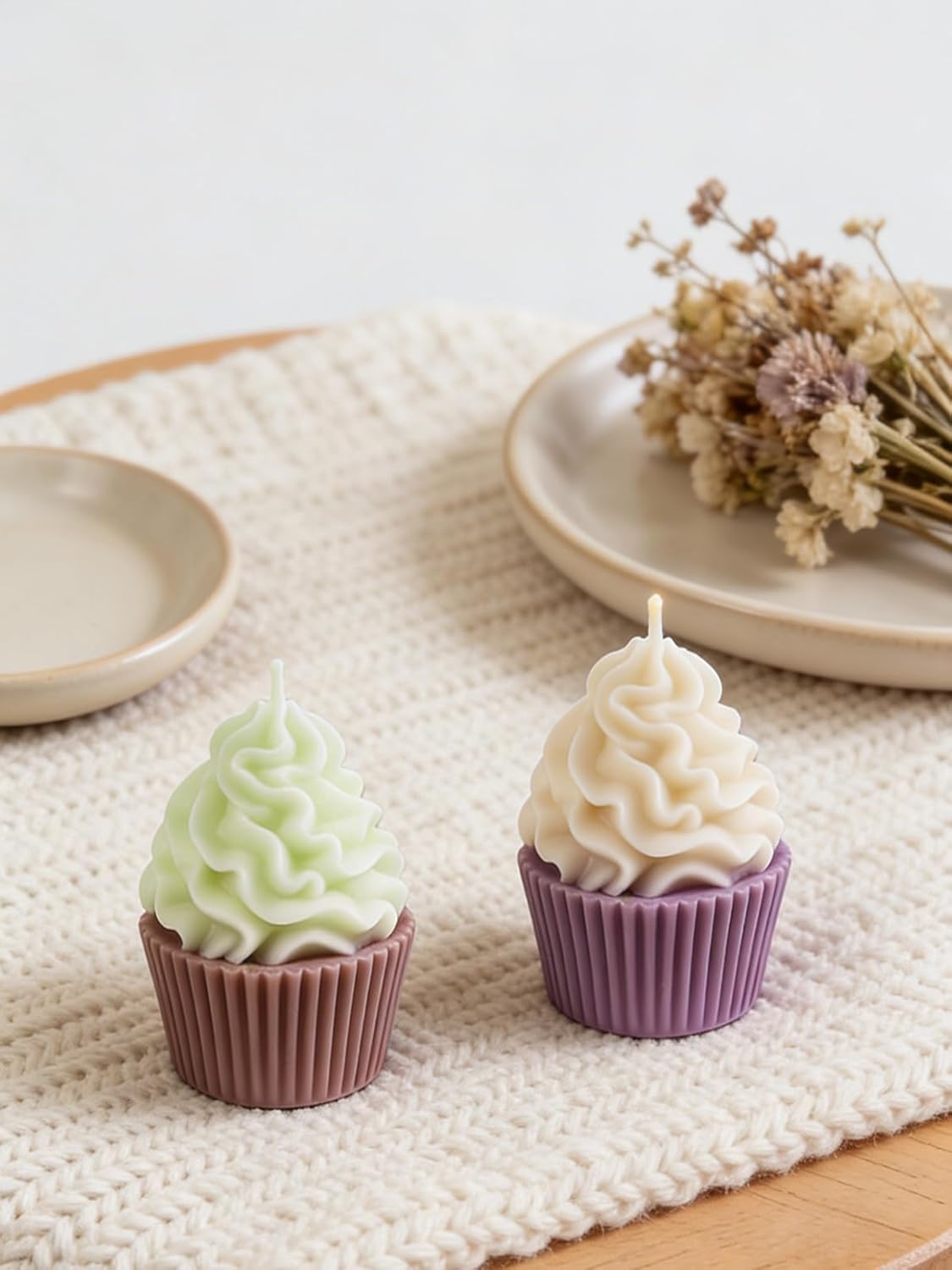Cupcake Silicone Mold, 2 Pieces Ice-Cream Cupcake Resin Candle Mold Cupcake Shape Cake Mould for Wedding Birthday Party Decor Soap Epoxy Casting DIY Crafts Chocolate Fondant(Ice Cream Cup)